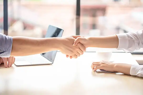 铁塔美食广场在哪里